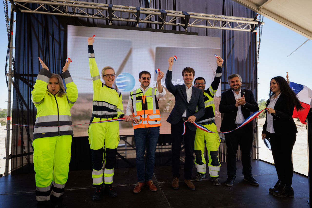 The inauguration ceremony of Statkraft Eólico on November 21, with Ingeborg Dårflot, the Chilean Minister of Energy, Diego Pardow, the Regional Minister of Energy, Claudio Martínez, and Norway’s Ambassador in Chile, Per Anders Nilsen. 